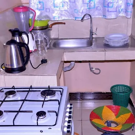 Antique Apartments Entebbe Exterior photo